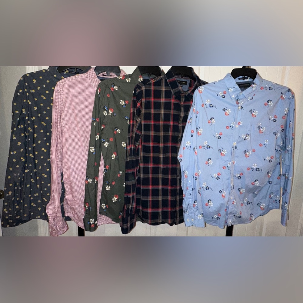 CHOICE OF 1 Banana Republic untucked fit long sleeve button up shirts size L.